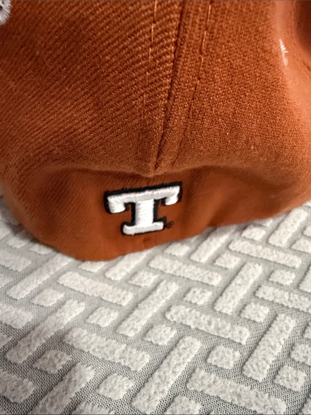 Texas Longhorns Zephyr Z-Fit M/L Fitted Hat
NCAA Burnt Orange - Picture 6 of 12